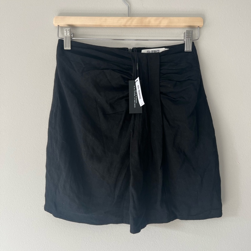 4th & Reckless Black High-Waisted Mini Skirt - Size XS